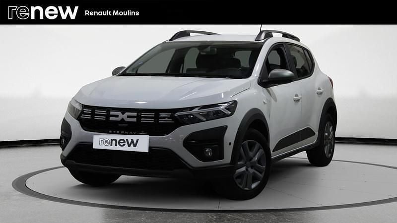 Blanc Utilisé 2023 Dacia Sandero Expression Citadine | 16 390 € (Prix assez cher) - Image 1/4