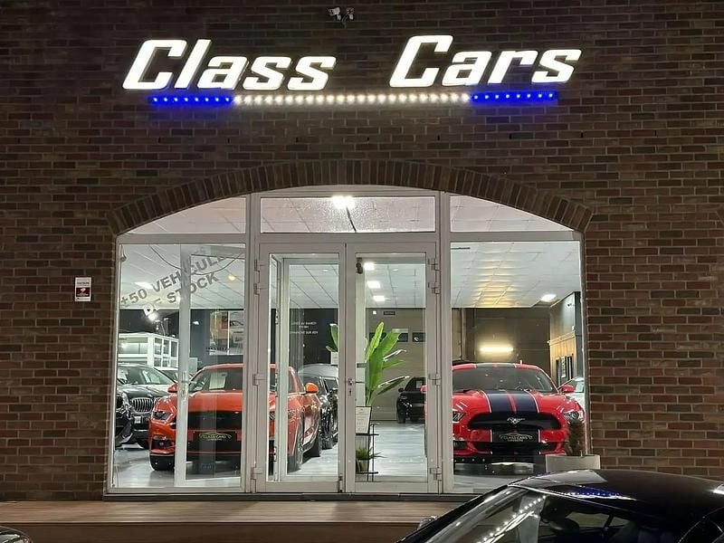 Noir Utilisé 2011 VW Golf VI R Berline | 16 990 € (Prix juste) - Image 1/4