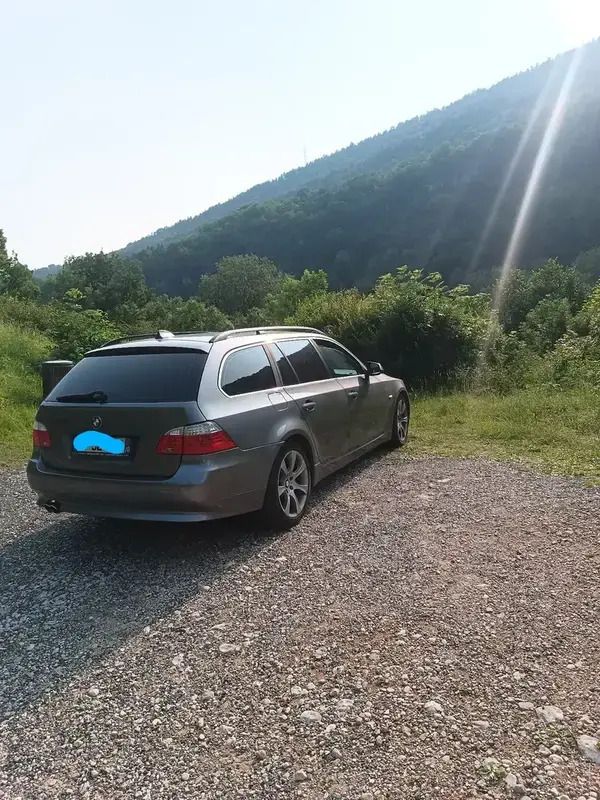 Image 2/4