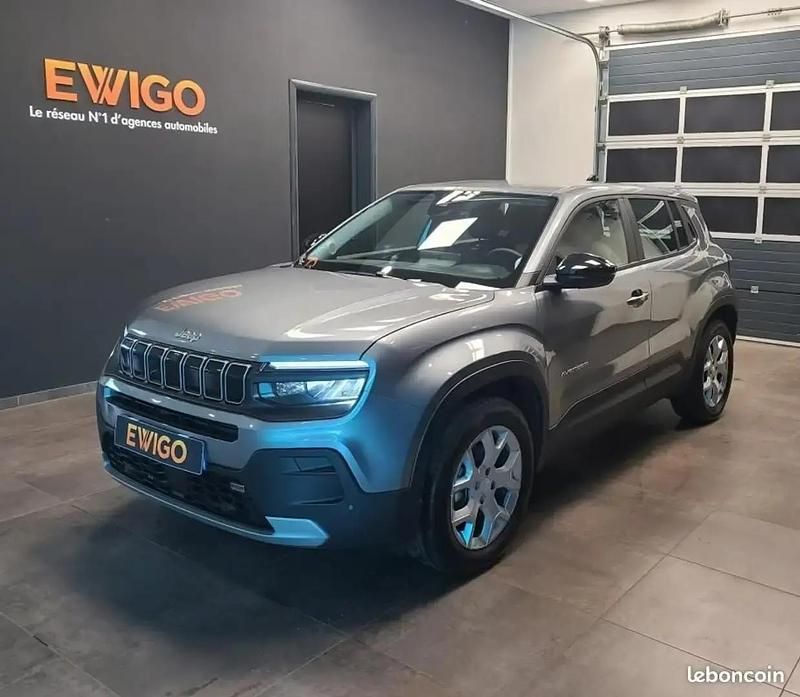 Gris Utilisé 2024 Jeep Avenger Altitude SUV | 18 990 € (Super prix) - Image 1/4