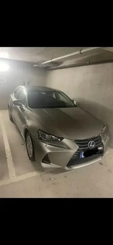 Utilisé 2018 Lexus IS300 Business Edition Berline | 19 990 € - Image 1/4
