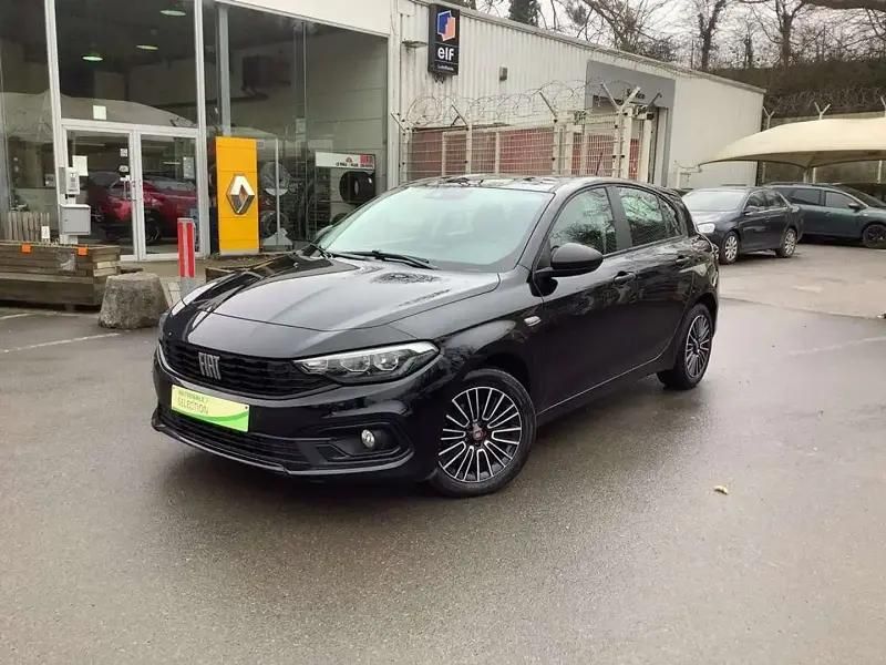 Noir Utilisé 2021 Fiat Tipo Cross Berline | 14 995 € (Prix juste) - Image 1/4