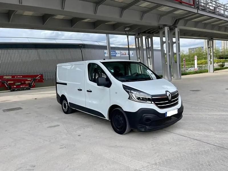 Blanc Utilisé 2021 Renault Trafic Van | 8 000 € - Image 1/4