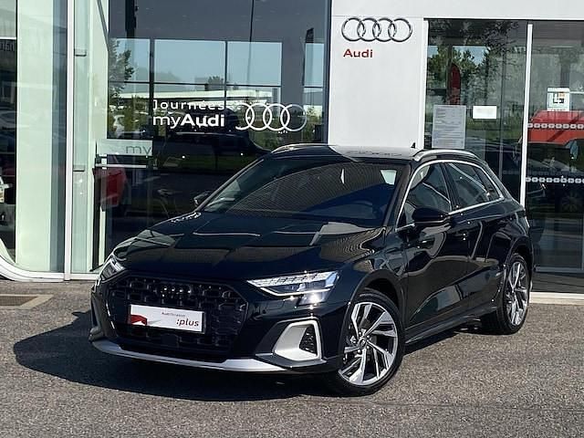Noir mythic métallisé Occasion 2025 Audi A3 e-tron Design Citadine | 51 500 € - Image 1/4