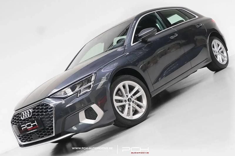 Gris Utilisé 2021 Audi A3 Sportback e-tron Advanced Berline | 26 999 € (Prix juste) - Image 1/4