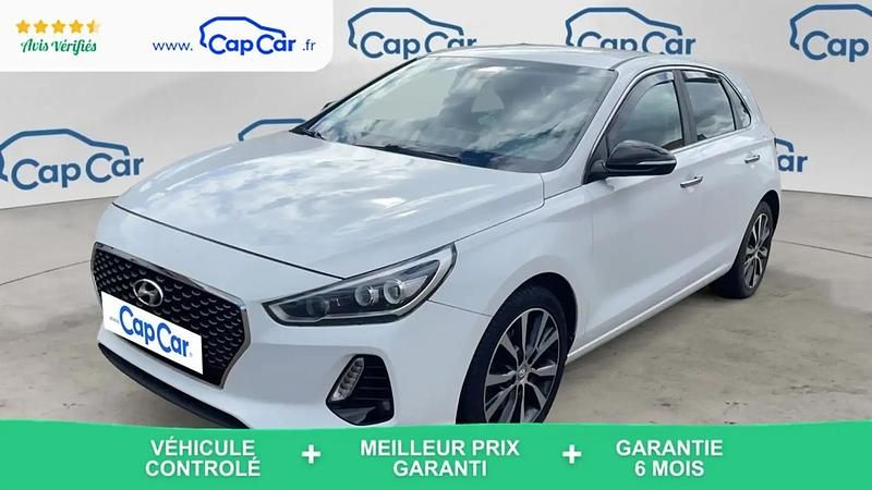Blanc Utilisé 2017 Hyundai i30 Edition Berline | 10 999 € (Prix juste) - Image 1/4