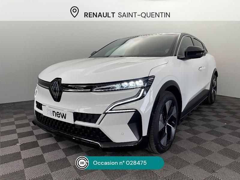 Blanc Utilisé 2024 Renault Mégane Iconic Berline | 30 990 € (Prix juste) - Image 1/4