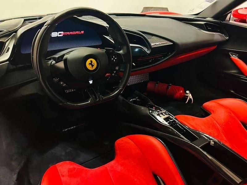 Occasion Ferrari SF90 2021 Rouge