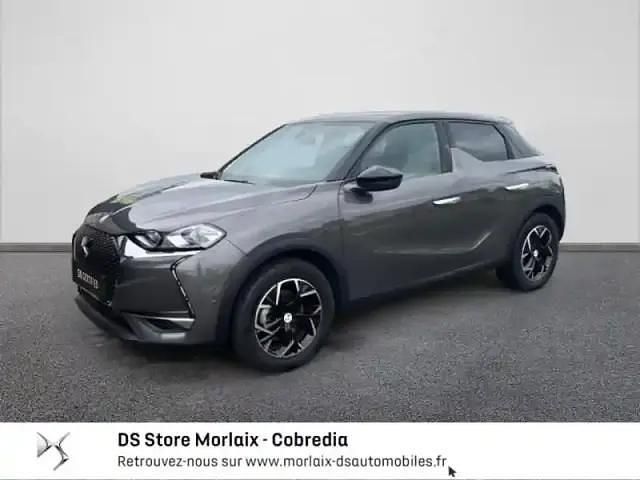 Gris platinium (m) Occasion 2021 DS Automobiles DS3 Crossback E-Tense Connected Chic SUV | 18 790 € (Prix juste) - Image 1/4