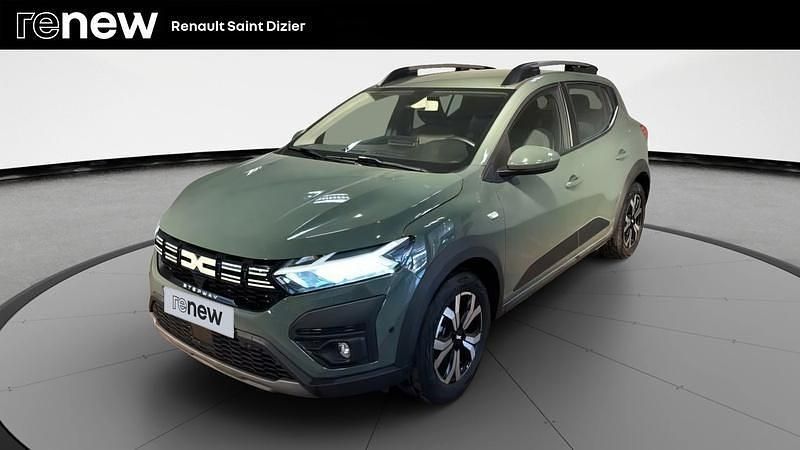 Vert Utilisé 2024 Dacia Sandero Expression Citadine | 17 152 € (Prix assez cher) - Image 1/4
