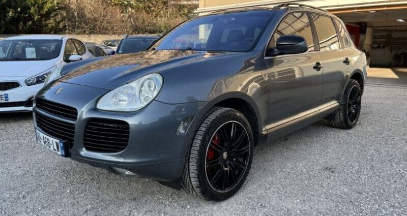 Utilisé 2004 Porsche Cayenne Turbo SUV | 12 999 € - Image 1/4