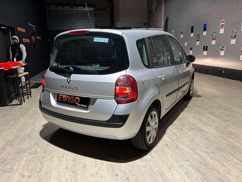 Occasion Renault Grand Modus Expression 117 ch (86 kW) 2010 Monospace