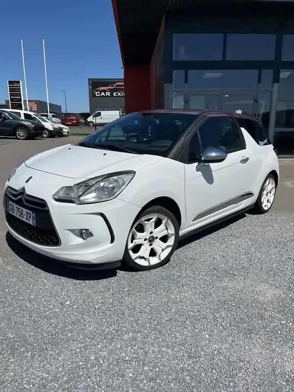 Utilisé 2011 Citroën DS3 So Chic Berline | 3 100 € - Image 1/4