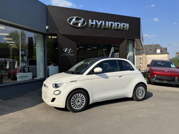 Blanc Utilisé 2023 Fiat 500e Citadine | 22 990 € (Prix cher) - Image 1/4