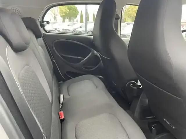 Occasion Smart ForFour Electric Drive 2022 Blanc white Berline