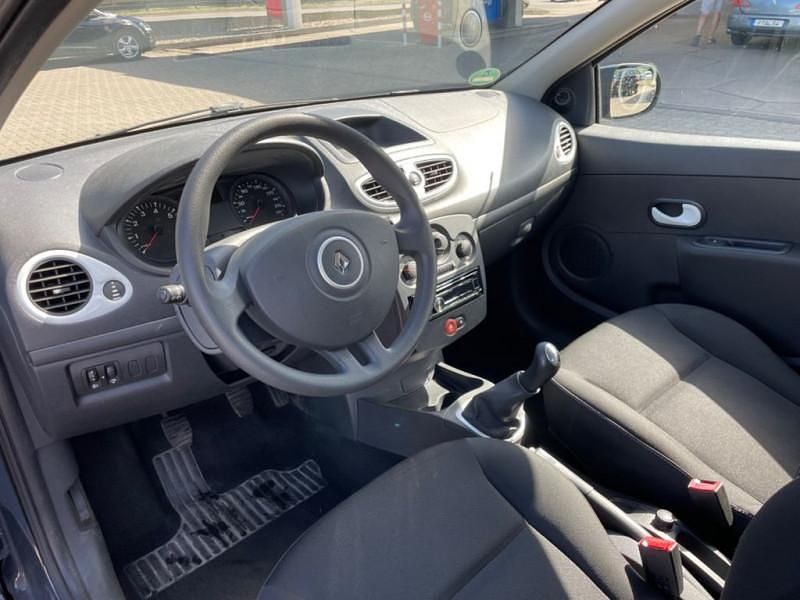 Utilisé 2012 Renault Clio III Citadine | 7 900 € - Image 1/4
