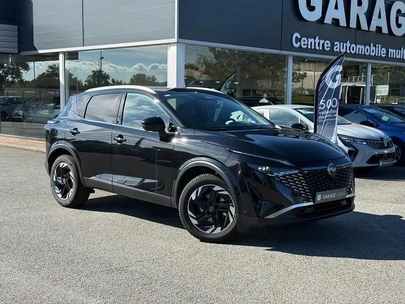 Noir Occasion 2025 Nissan Qashqai N-Connecta SUV | 27 980 € (Prix juste) - Image 1/4