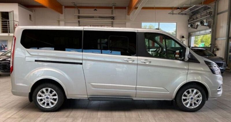 Utilisé 2023 Ford Tourneo Titanium | 55 990 € (Prix cher) - Image 1/4