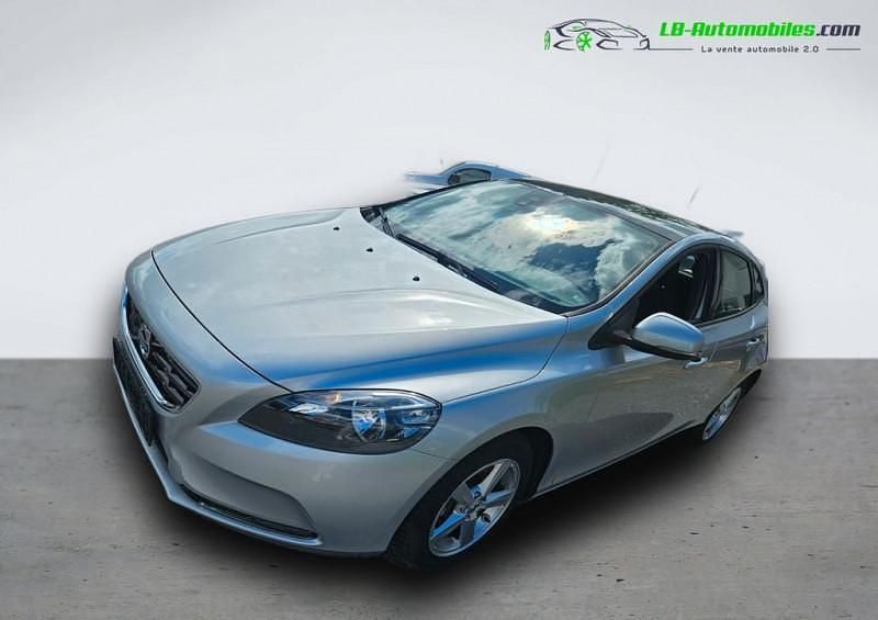 Utilisé 2015 Volvo V40 Break | 17 900 € - Image 1/4