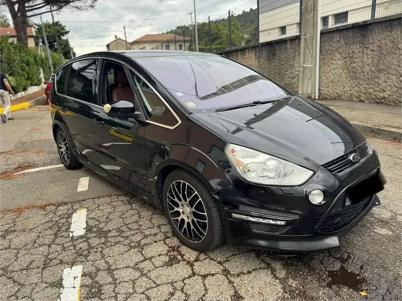 Noir Occasion 2013 Ford S-MAX Sport Monospace | 12 300 € - Image 1/4