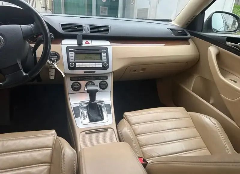 Gris Utilisé 2007 VW Passat Break | 3 400 € - Image 1/4