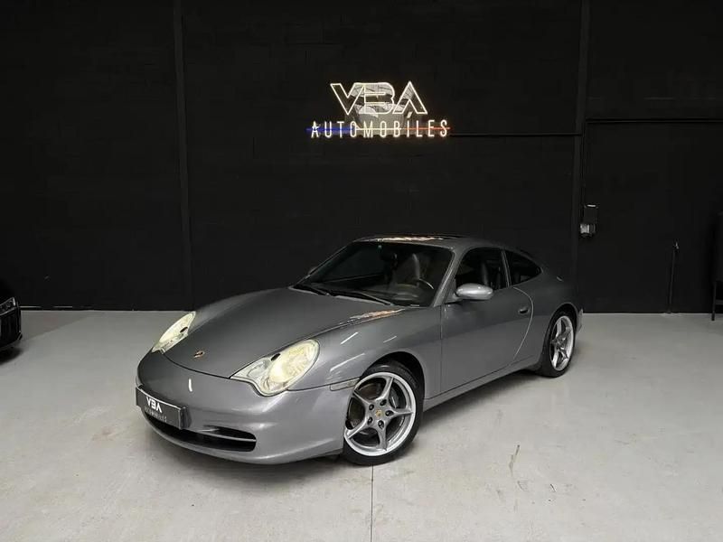 Gris Occasion 2002 Porsche 911 Carrera Coupé | 33 490 € (Prix juste) - Image 1/4