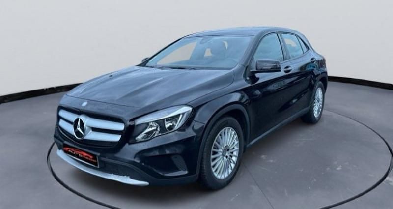 Noir Occasion 2016 Mercedes GLA180 SUV | 18 990 € - Image 1/4