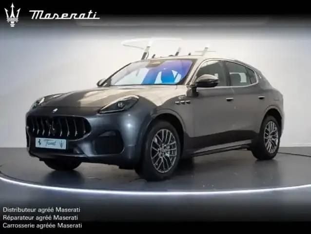 Gris fonce Occasion 2022 Maserati Grecale SUV | 79 900 € - Image 1/4