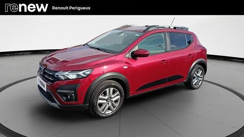 Rouge Occasion 2021 Dacia Sandero Comfort Citadine | 12 490 € (Prix juste) - Image 1/4