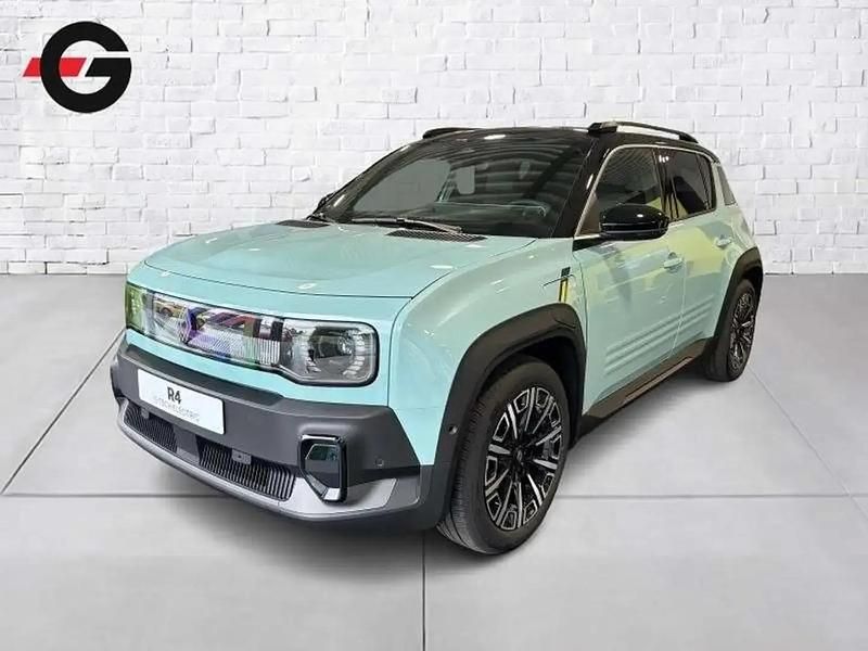 Vert Utilisé 2025 Renault 4 E-Tech Iconic SUV | 35 234 € (Prix juste) - Image 1/4