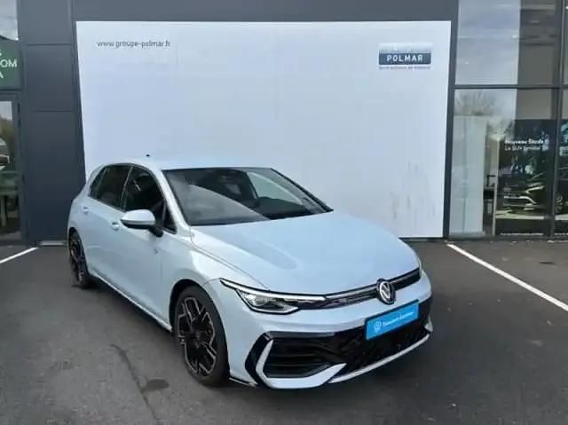 Bleu glacier métallisée Utilisé 2025 VW Golf VIII R-line Edition Berline | 32 990 € - Image 1/4