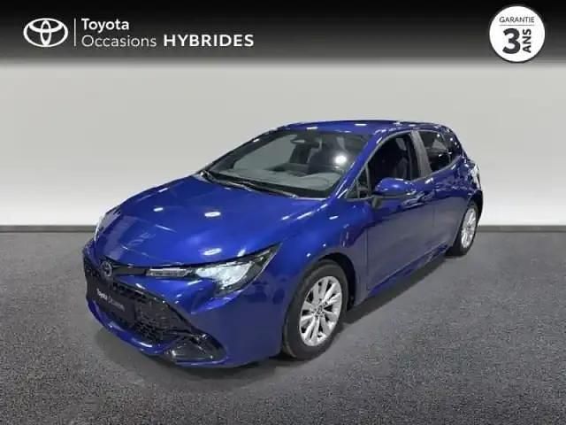 Bleu metal Utilisé 2023 Toyota Corolla Berline | 23 690 € (Prix juste) - Image 1/4