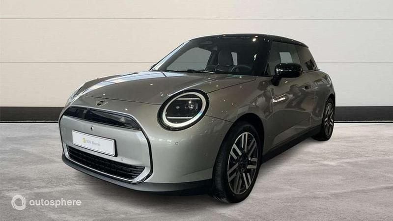 Nouvelle Mini Cooper Classic 136 kW (186 ch) 2025 Citadine