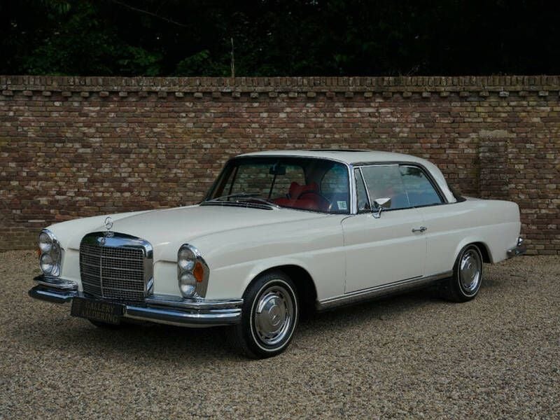 Blanc Utilisé 1970 Mercedes 280 SE Coupé | 95 000 € - Image 1/4