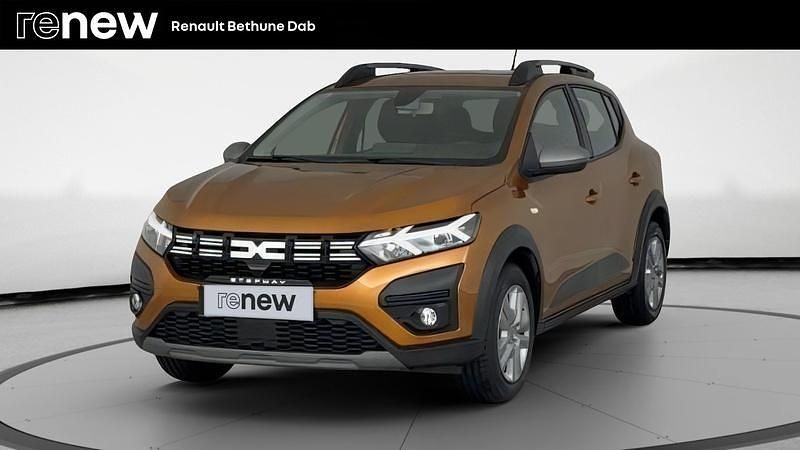 Orange Utilisé 2023 Dacia Sandero Expression Citadine | 15 499 € (Prix juste) - Image 1/4