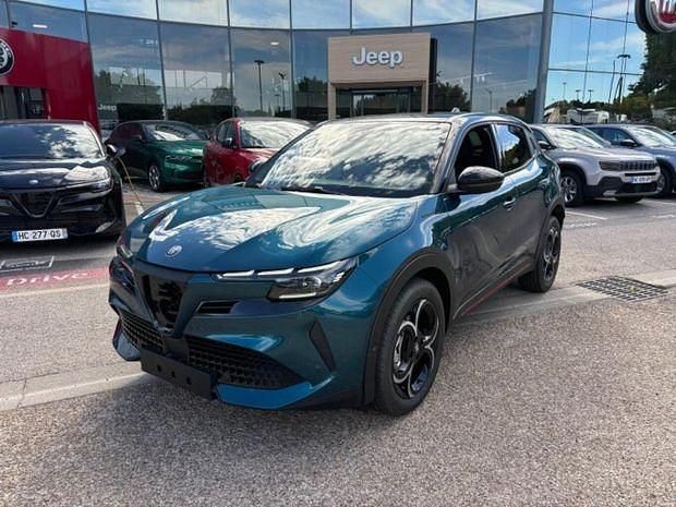 Noir Nouvelle 2025 Alfa Romeo GT Junior Edizione Speciale | 32 990 € - Image 1/4