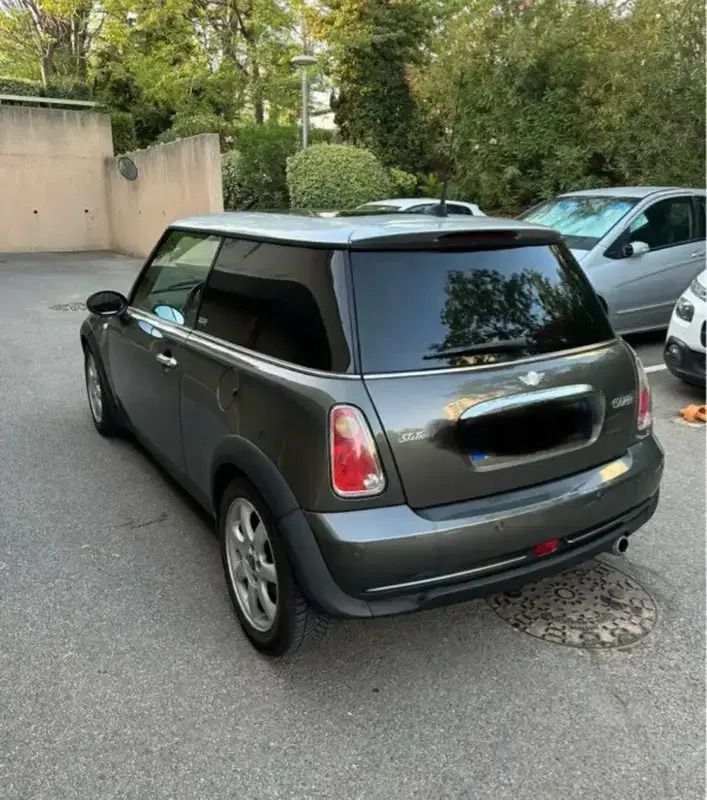 Image 2/4