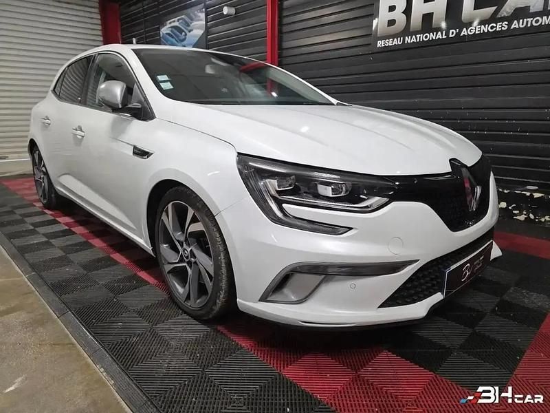 Blanc Occasion 2018 Renault Mégane IV GT Berline | 18 490 € (Bon prix) - Image 1/4