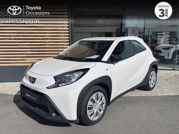Blanc Utilisé 2022 Toyota Aygo Citadine | 15 990 € (Prix juste) - Image 1/4