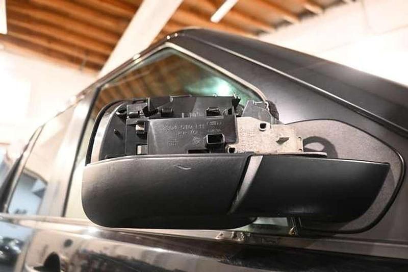 Occasion Land Rover Discovery 4 HSE 211 ch (155 kW) 2011 Noir SUV