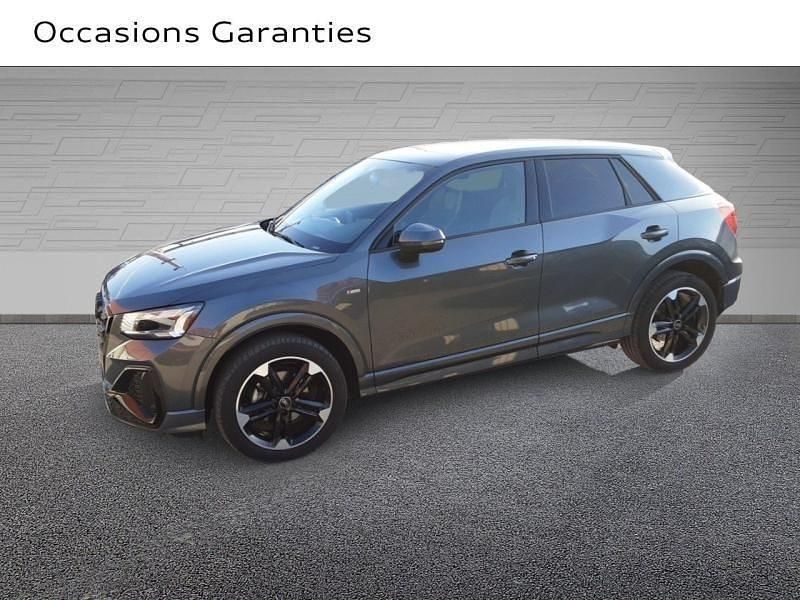 Gris daytona nacré Utilisé 2024 Audi Q2 S-Line SUV | 37 490 € (Prix cher) - Image 1/4