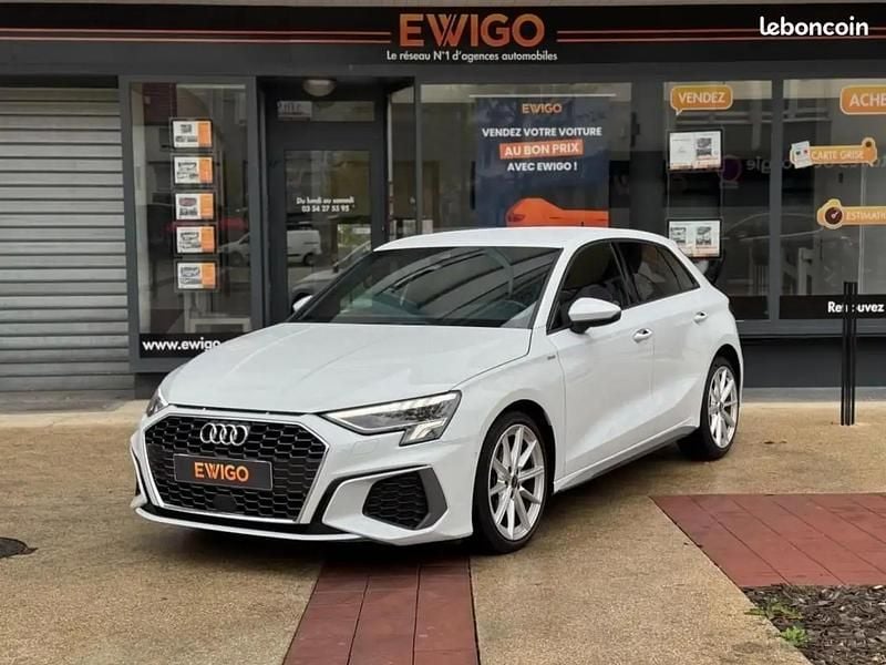 Blanc Utilisé 2023 Audi A3 S-Line Berline | 31 990 € (Prix juste) - Image 1/4
