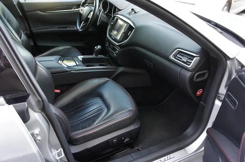 Occasion Maserati Ghibli 275 ch (202 kW) 2015 Argent Berline