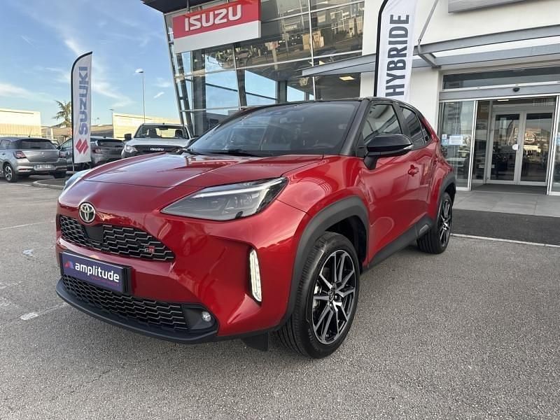 Rouge intense/toit noir (m) Utilisé 2023 Toyota Yaris Cross Sport SUV | 25 799 € (Prix juste) - Image 1/4