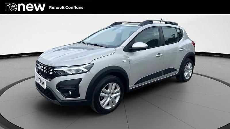 Gris Utilisé 2023 Dacia Sandero Expression Citadine | 14 980 € (Prix juste) - Image 1/4