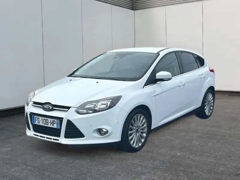 Blanc Utilisé 2014 Ford Focus Berline | 8 990 € - Image 1/4