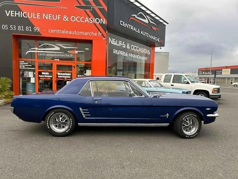 Occasion Ford V8 201 ch (147 kW) 1966 Bleu Coupé