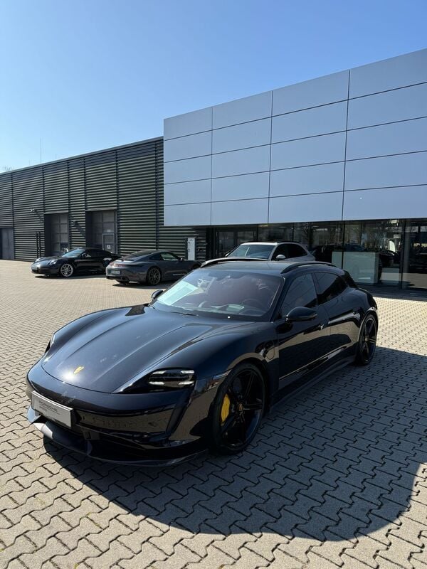 Noir Utilisé 2023 Porsche Taycan Berline | 55 200 € - Image 1/4