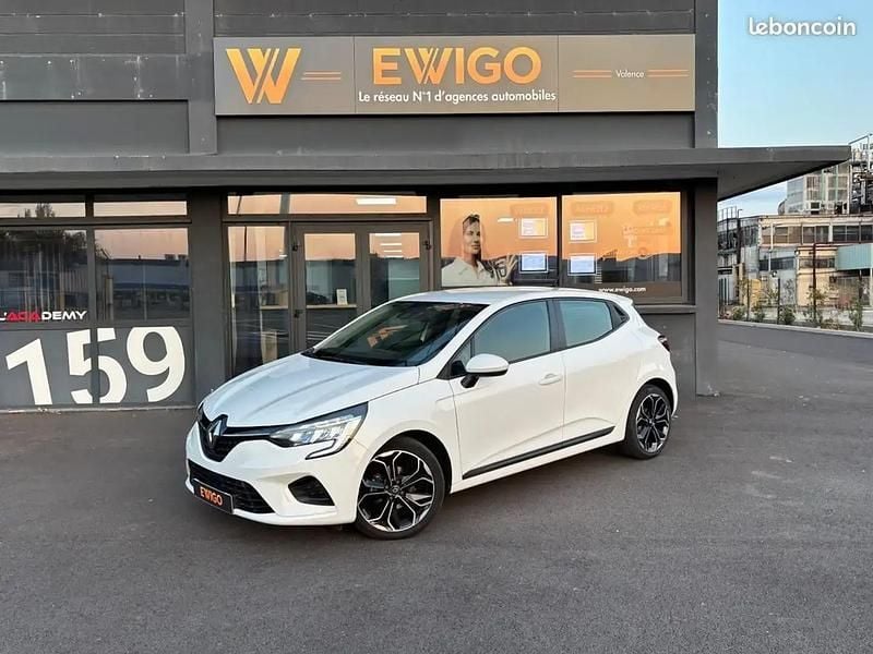 Blanc Utilisé 2022 Renault Clio V Business Berline | 11 990 € (Bon prix) - Image 1/4