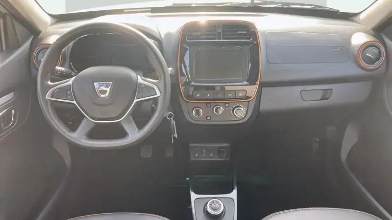 Image 3/4